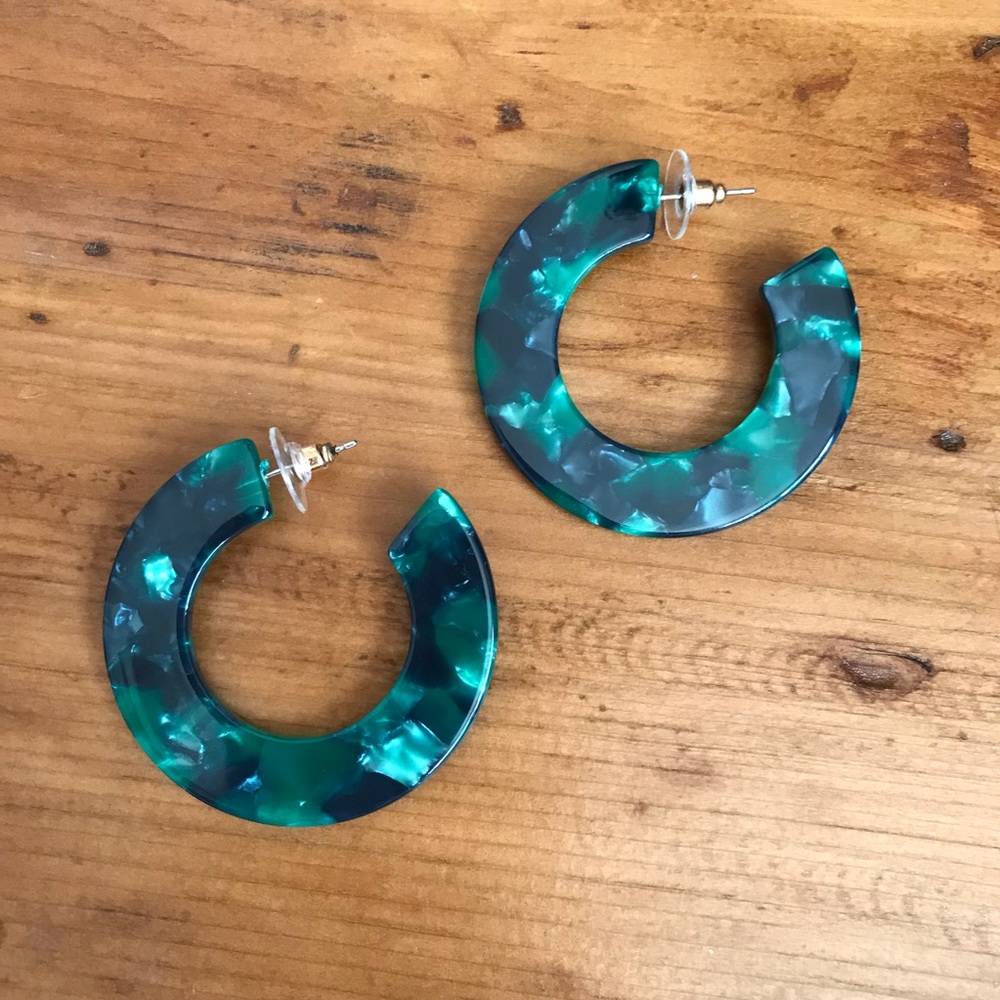 Green Tortoiseshell Acrylic Hoop Earrings Statement Open Circle Lightweight NWT